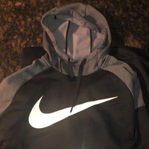 DRI FIT NIKE sweatshirt